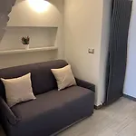 Bed and breakfast Luxury Cassese 4*