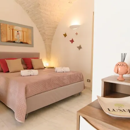 Bed & Breakfast Luxury Cassese