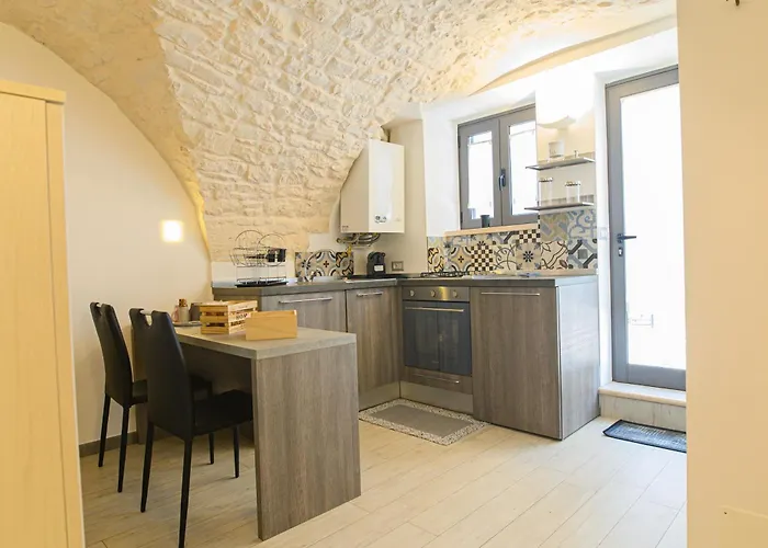 Luxury Cassese 4* Челье-Мессапика