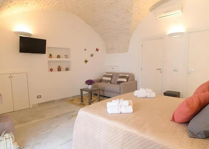 Luxury Cassese 4* Челье-Мессапика